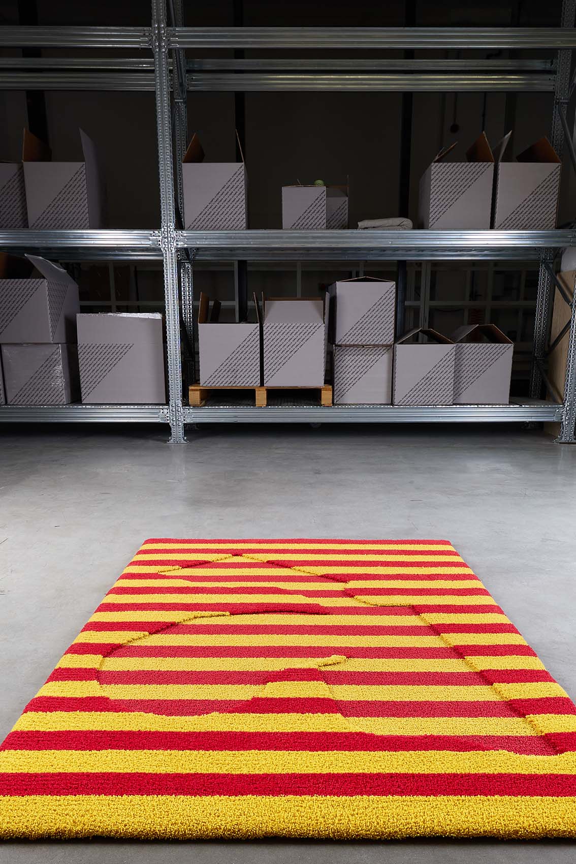 FARFALLATEE RUG / yellow & red stripes