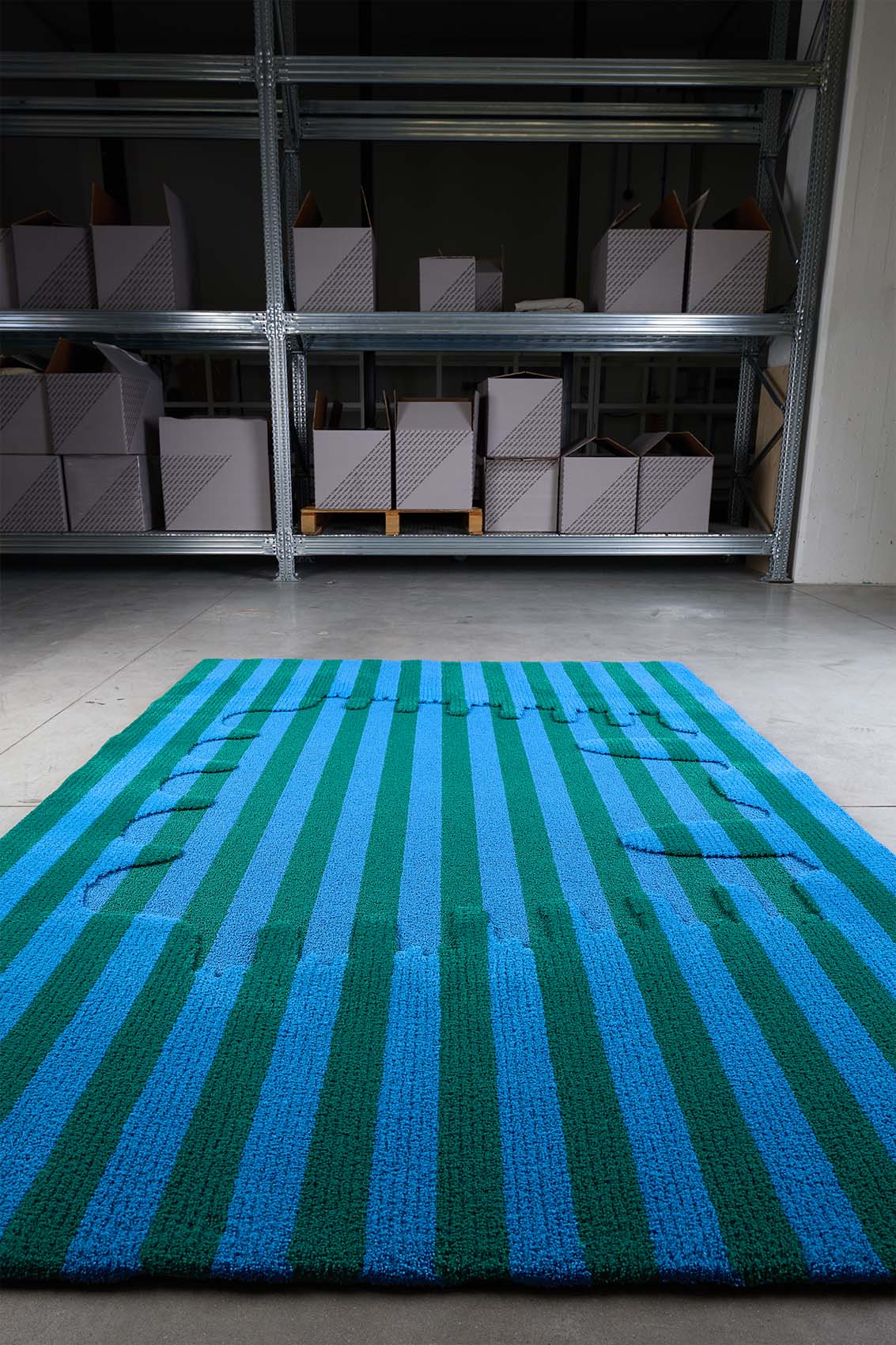 KOALADRESS RUG / azure & green stripes