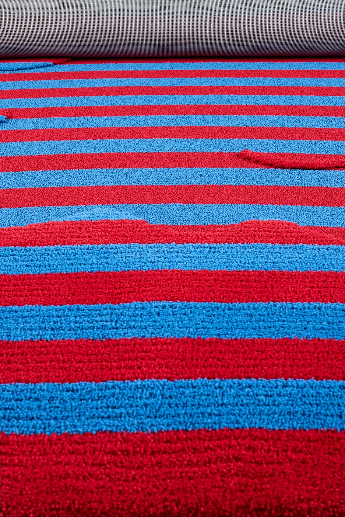 IPPODRESS RUG / red & azure stripes