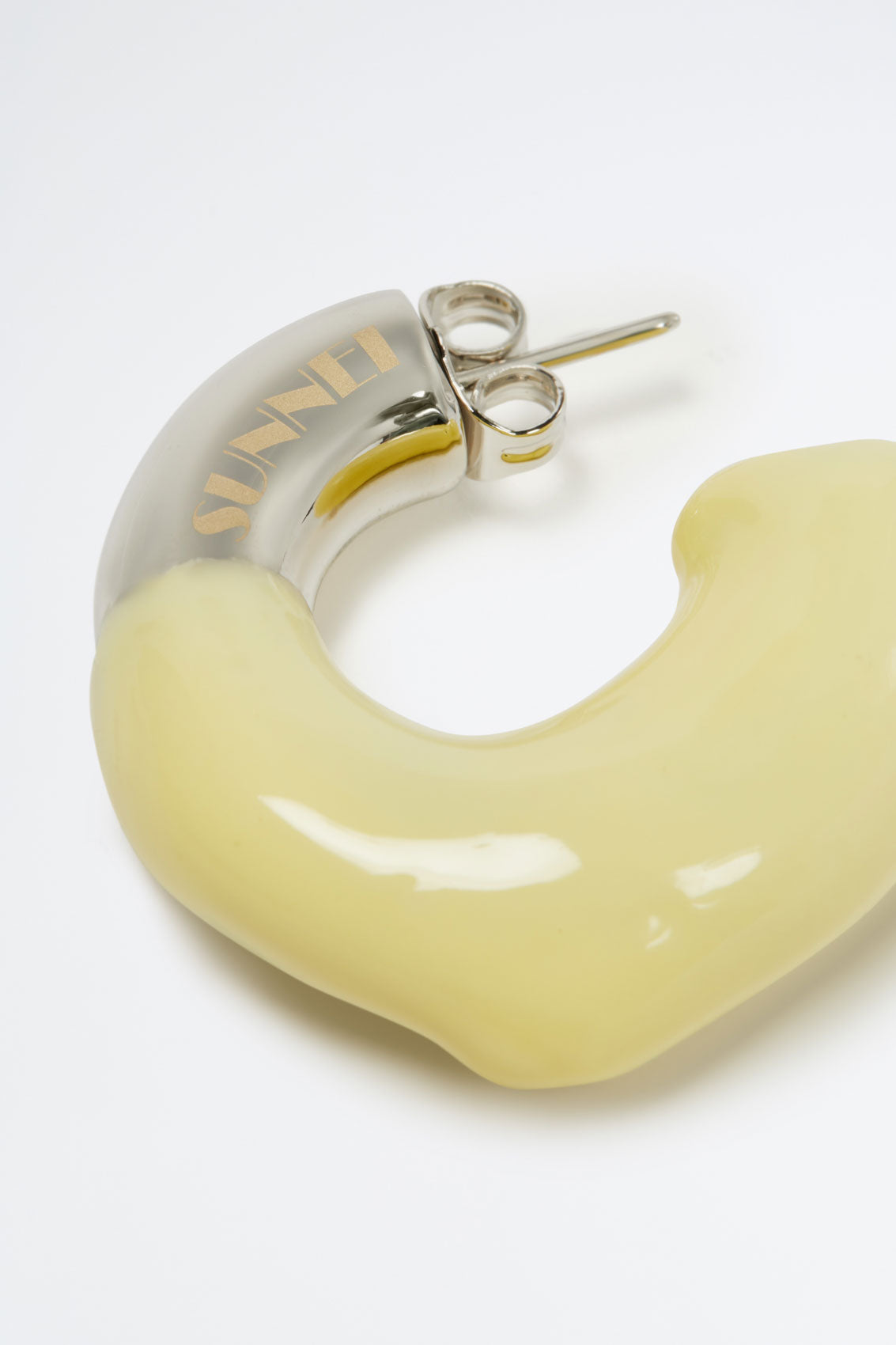 SMALL RUBBERIZED EARRINGS SILVER / yellow – SUNNEI
