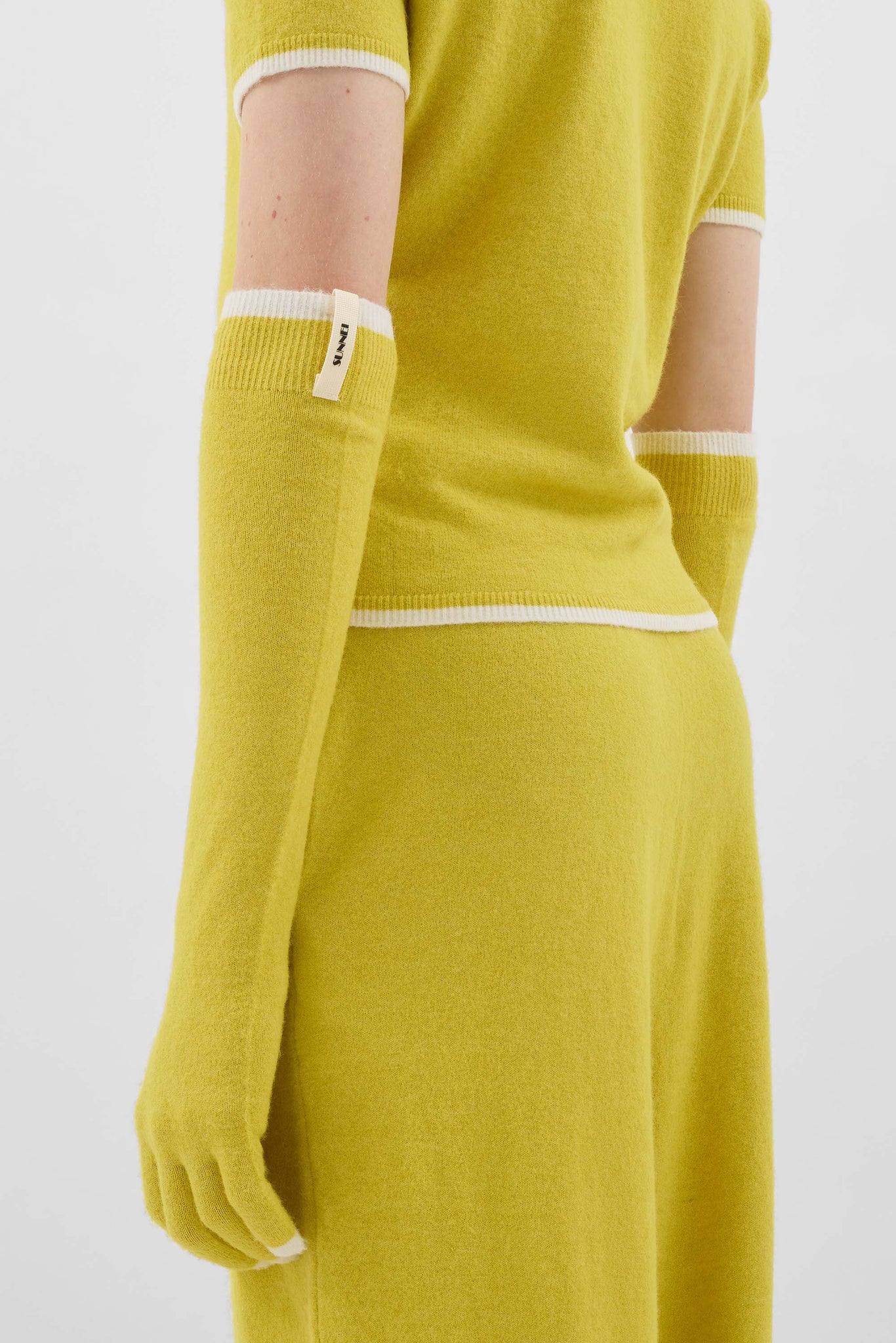 KNIT GLOVES / chartreuse