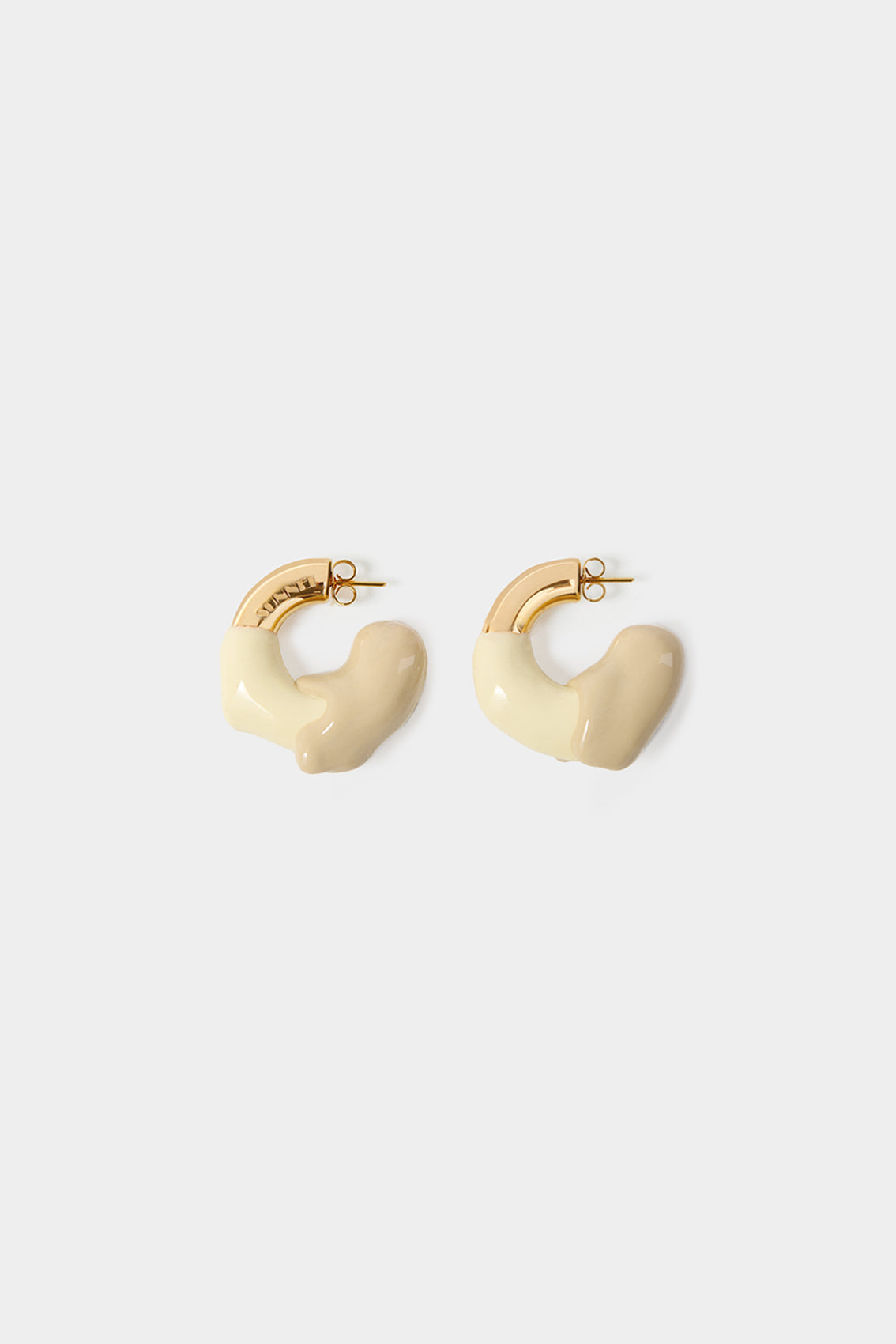 SMALL RUBBERIZED EARRINGS GOLD / cream & beige