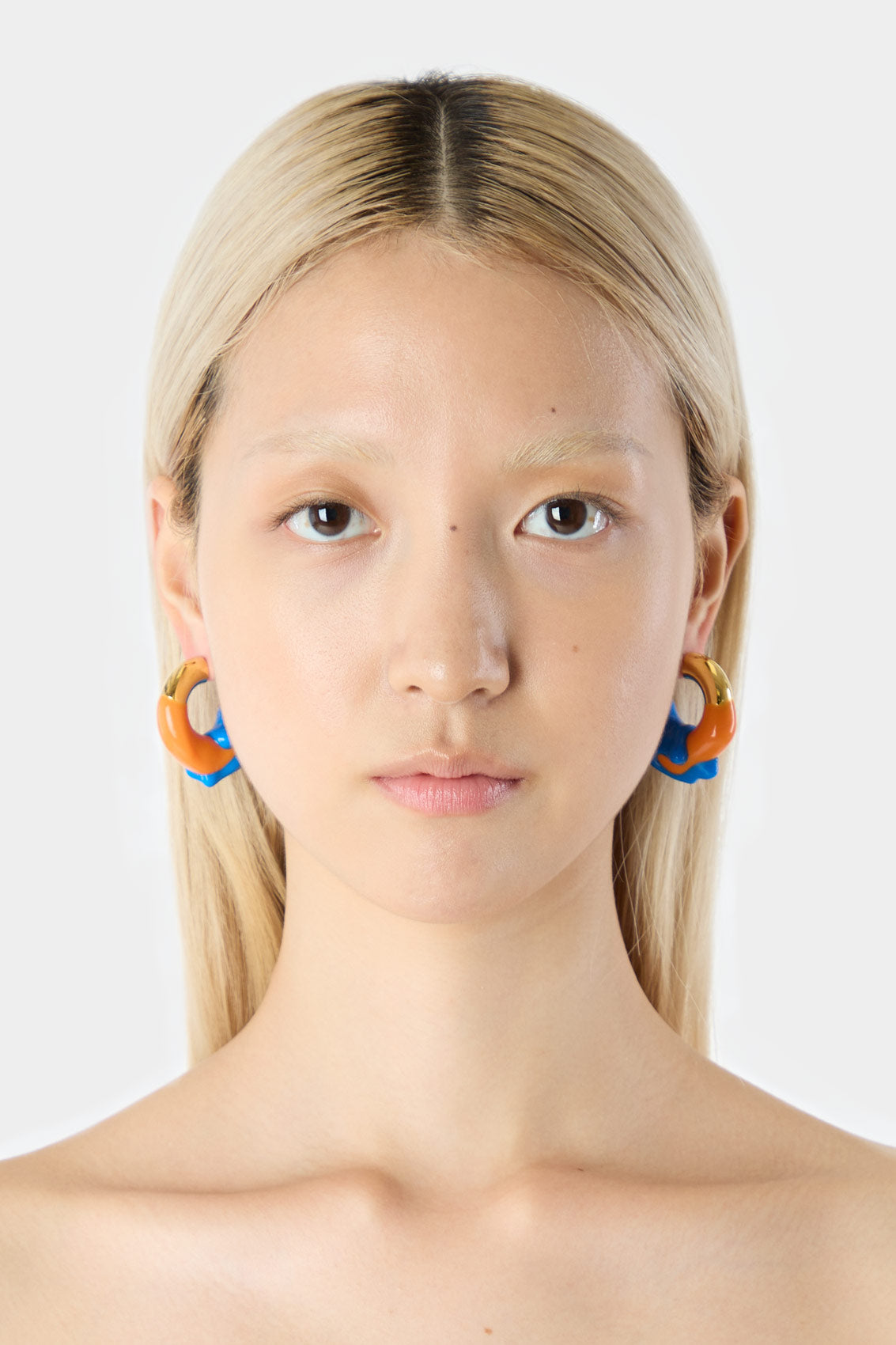 SMALL RUBBERIZED EARRINGS GOLD / orange & electric blue
