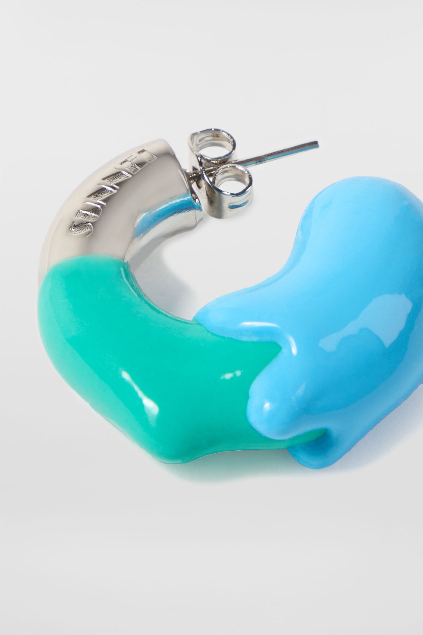 SMALL RUBBERIZED EARRINGS SILVER / green & azure