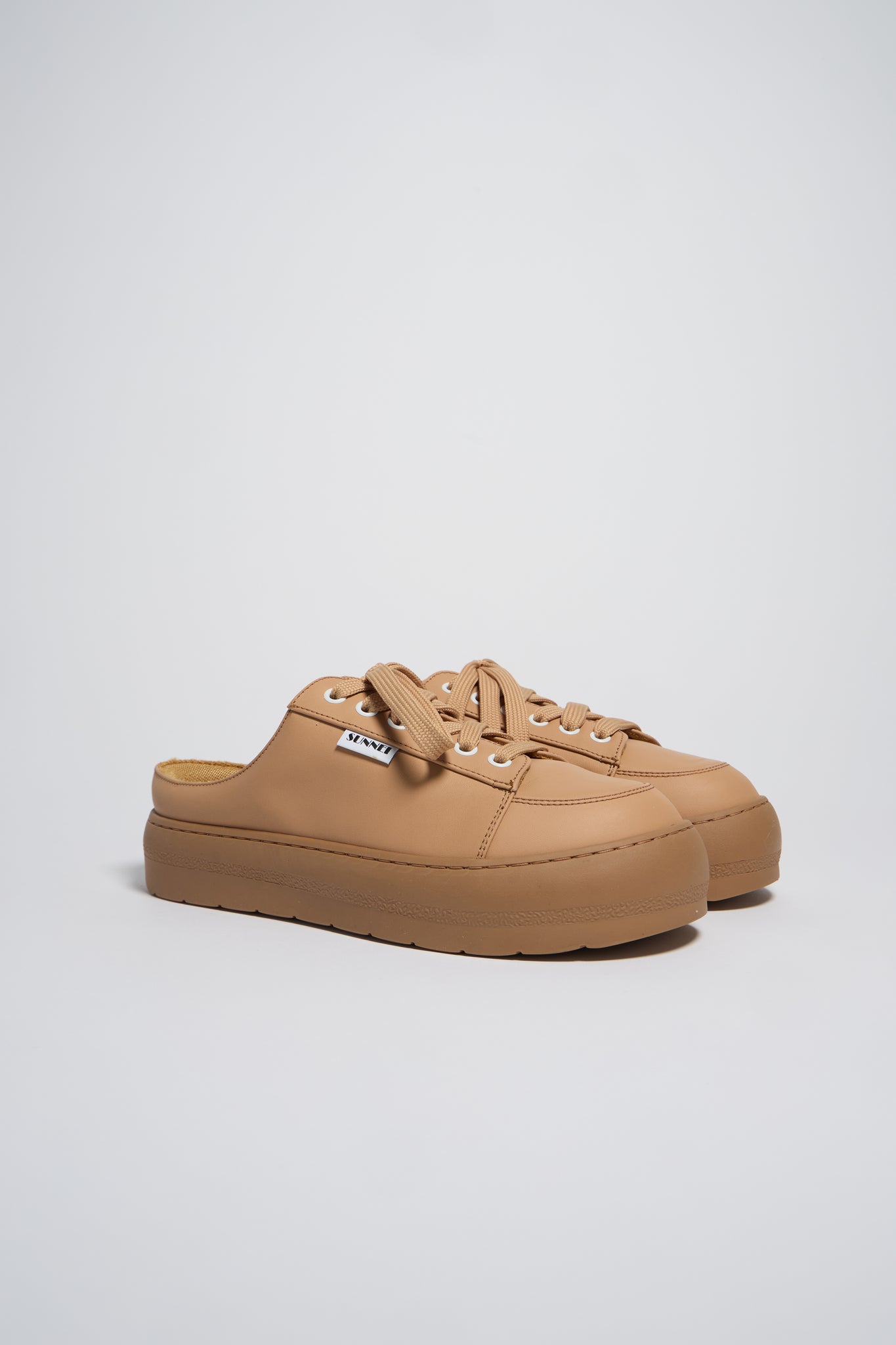 DREAMY SABOT / leather / total beige