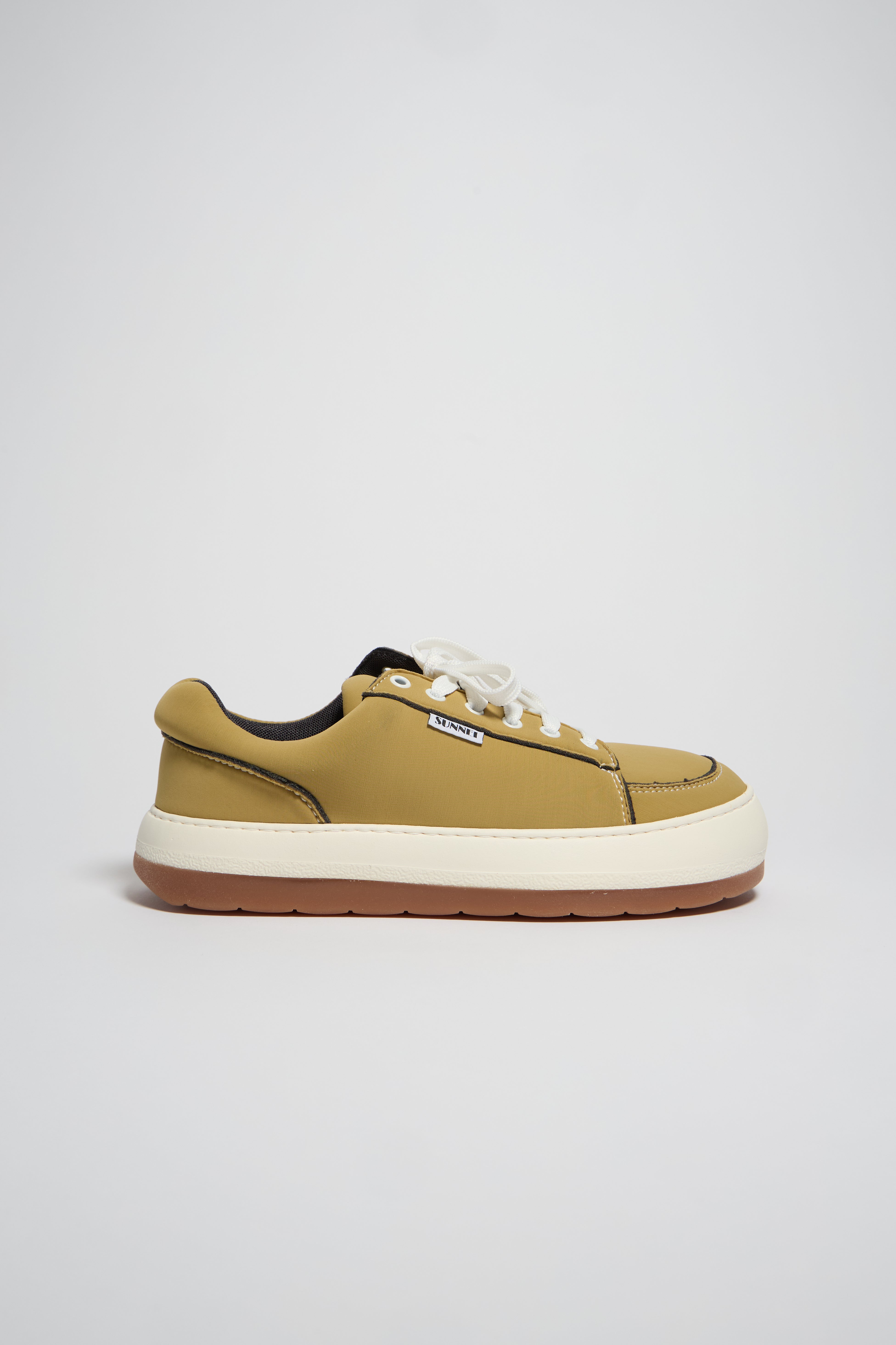 COLOR VARIANTS / DREAMY SHOES – SUNNEI