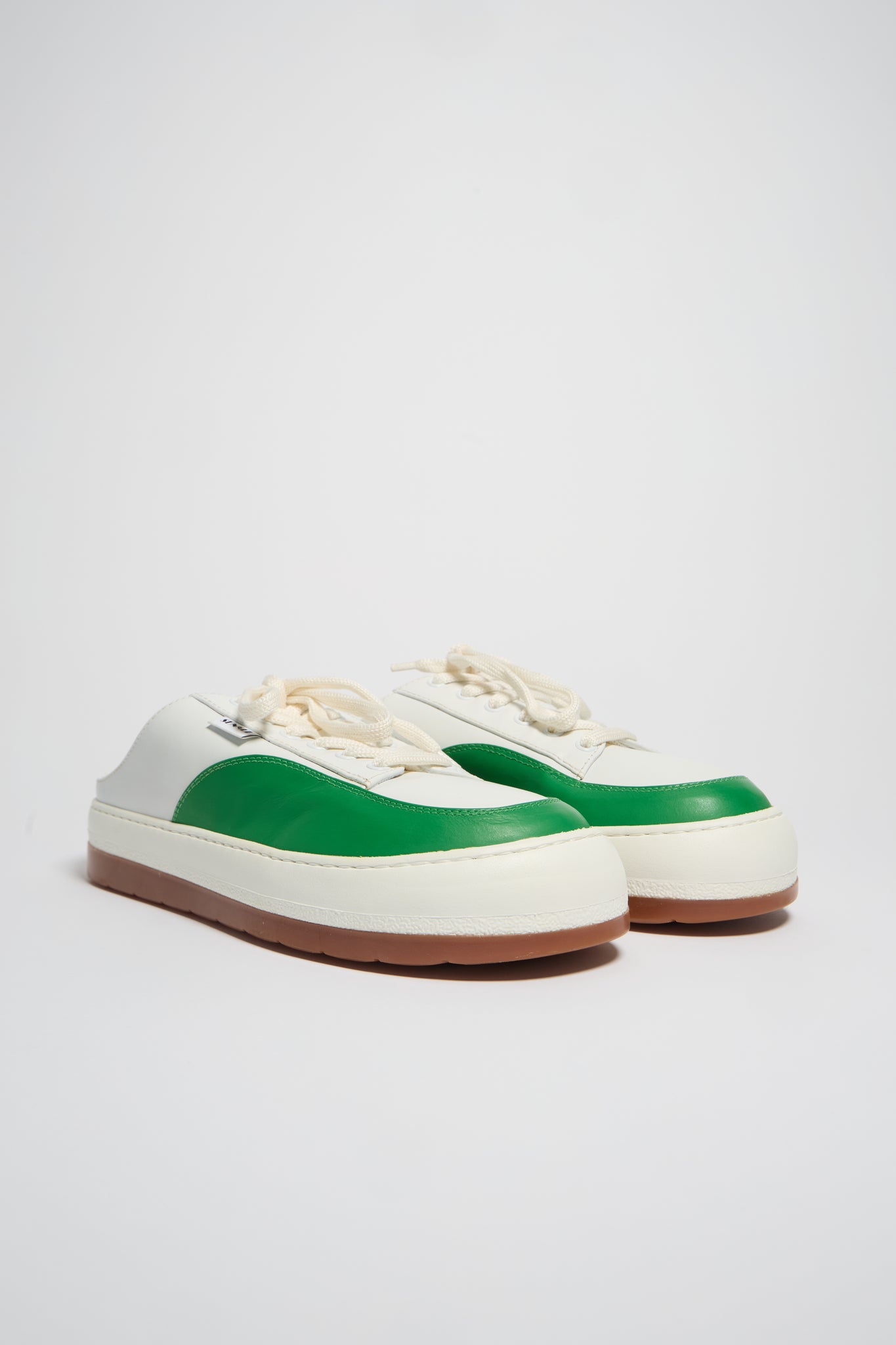 DREAMY SABOT/ leather / green & white