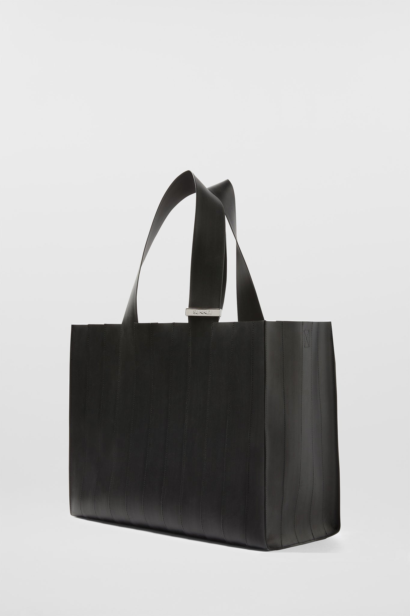 GOMMA21 BAG / black