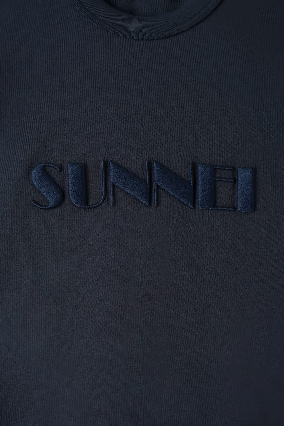 Tシャツ・カットソー SUNNEI Men T-shirt Blue MRTWXJER069 7941 EMBROIDERED BIG LOGO T-SHIRT / blue SUNNEI