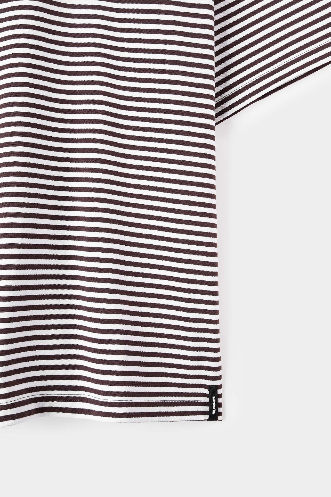 OVER T-SHIRT / brown & optical white stripes