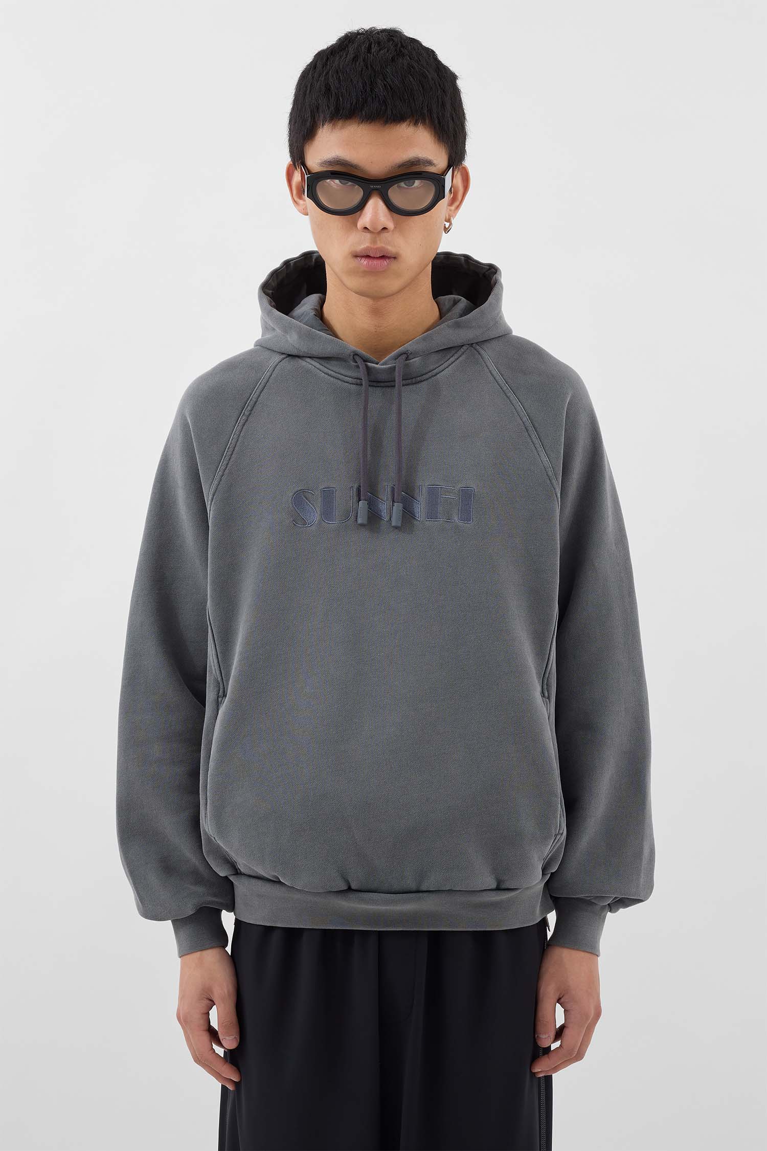 【SUNNEI】Logo Embroid Hoodie/追跡可能/全国送料無料 3f79246c8bb64a66b9a0cd0f82876c