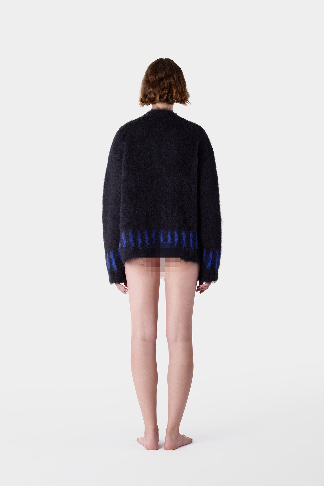 HAIRY KNIT ROUND NECK SWEATER / dark navy