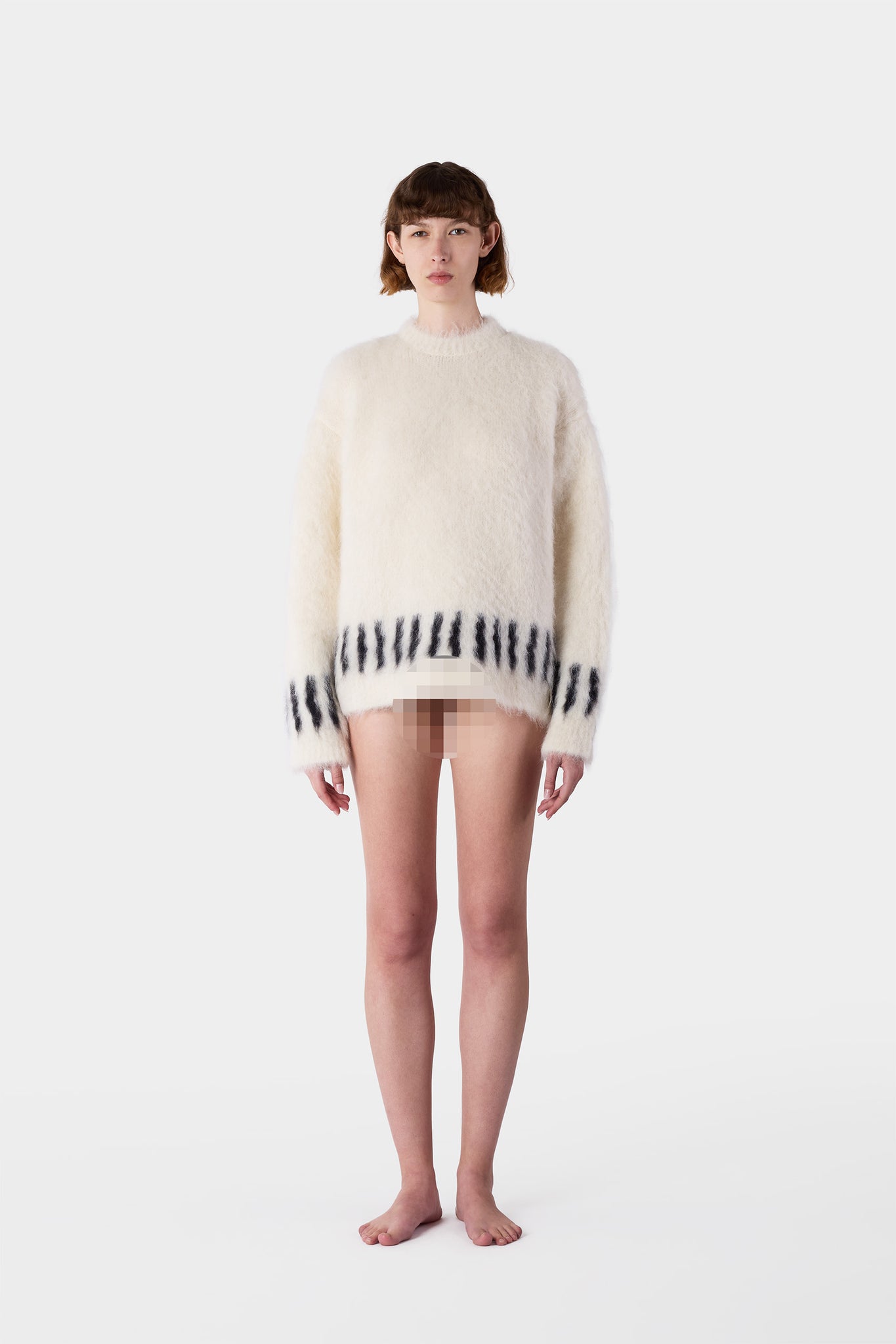 HAIRY KNIT ROUND NECK SWEATER / off white