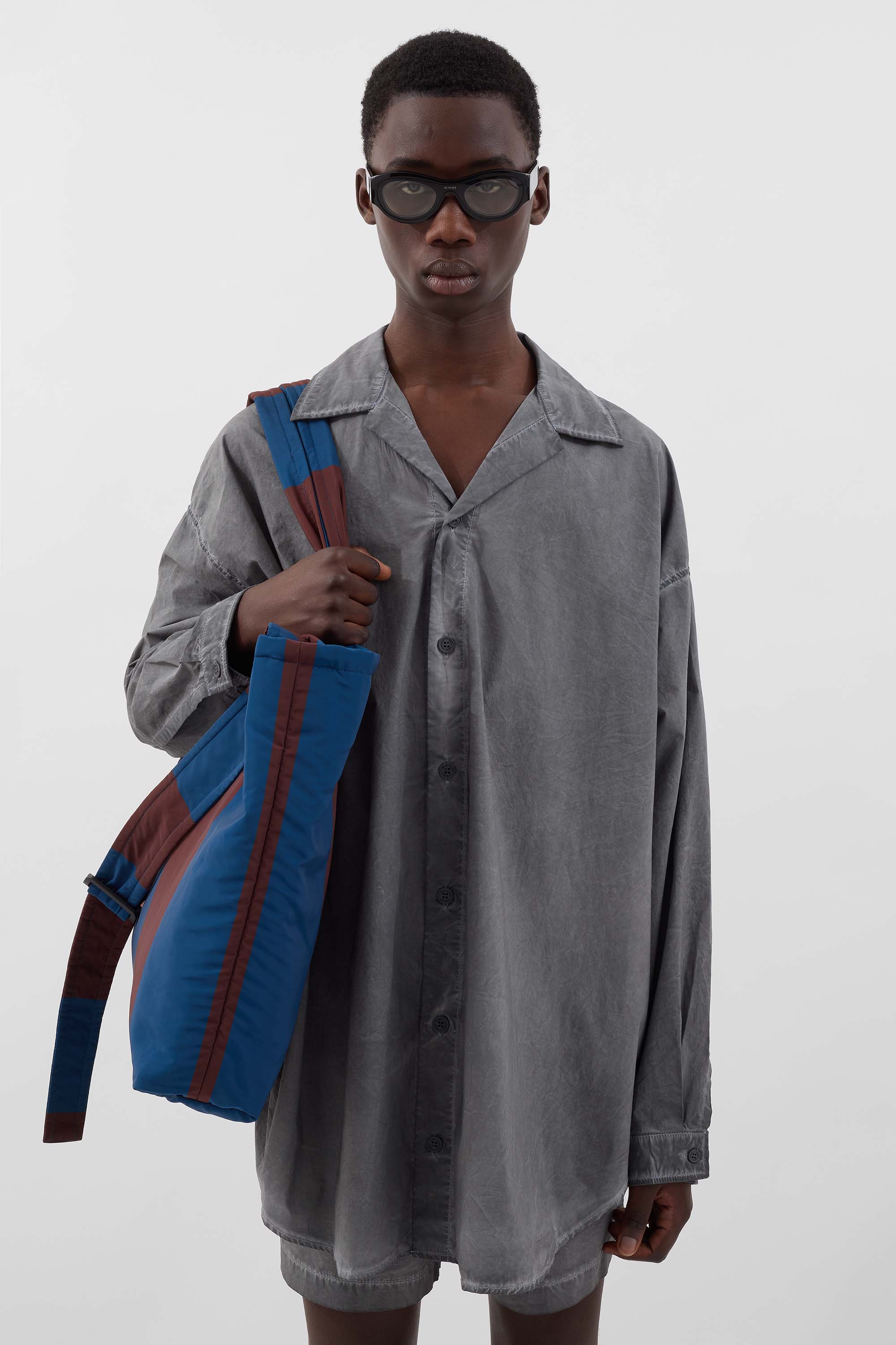 gris 2022aw 新品　trench over shirt  XL gris 2022aw 新品 trench over shirt XL Oversized Heavyweight