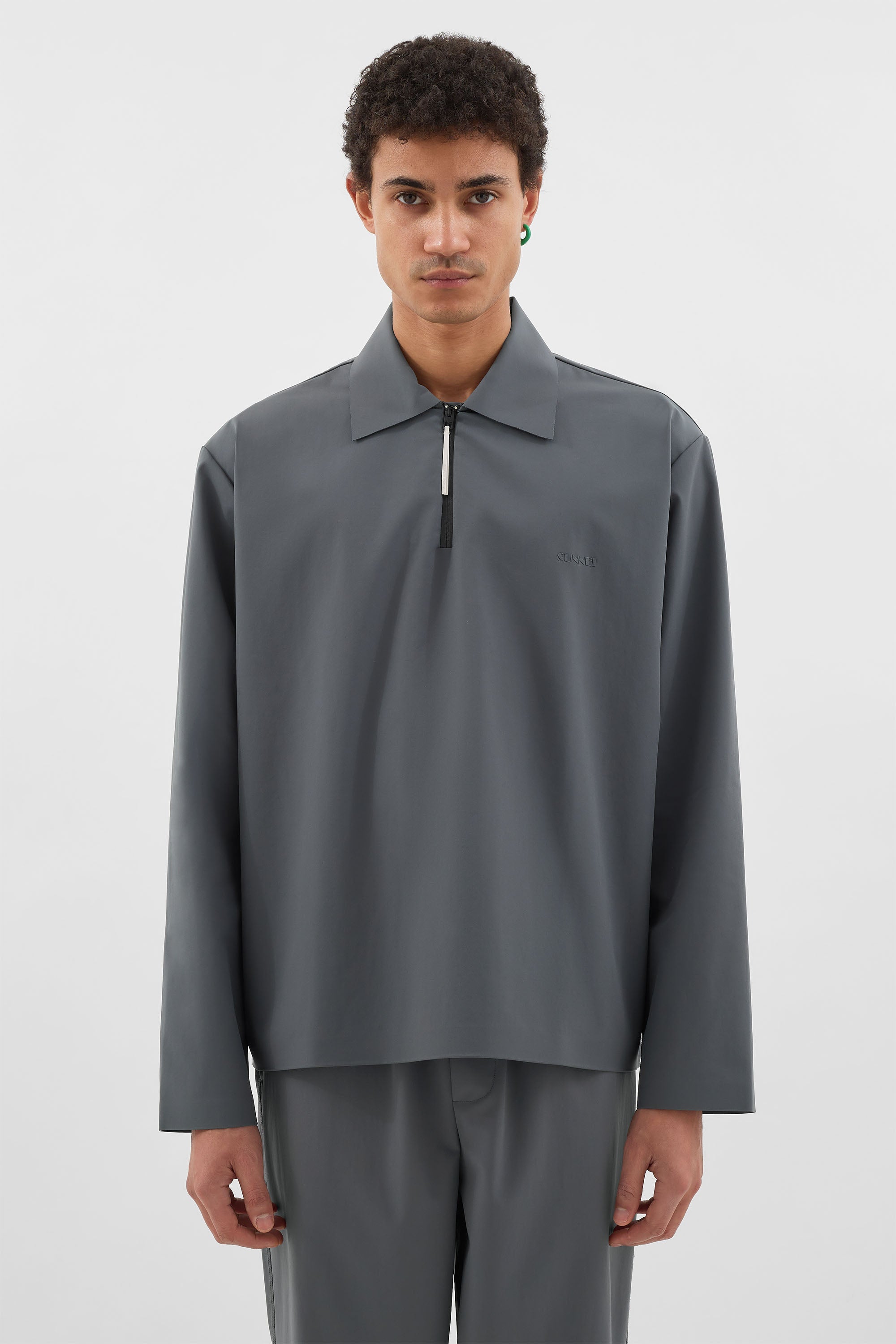 LONGSLEEVE POLO W ZIP / grey – SUNNEI
