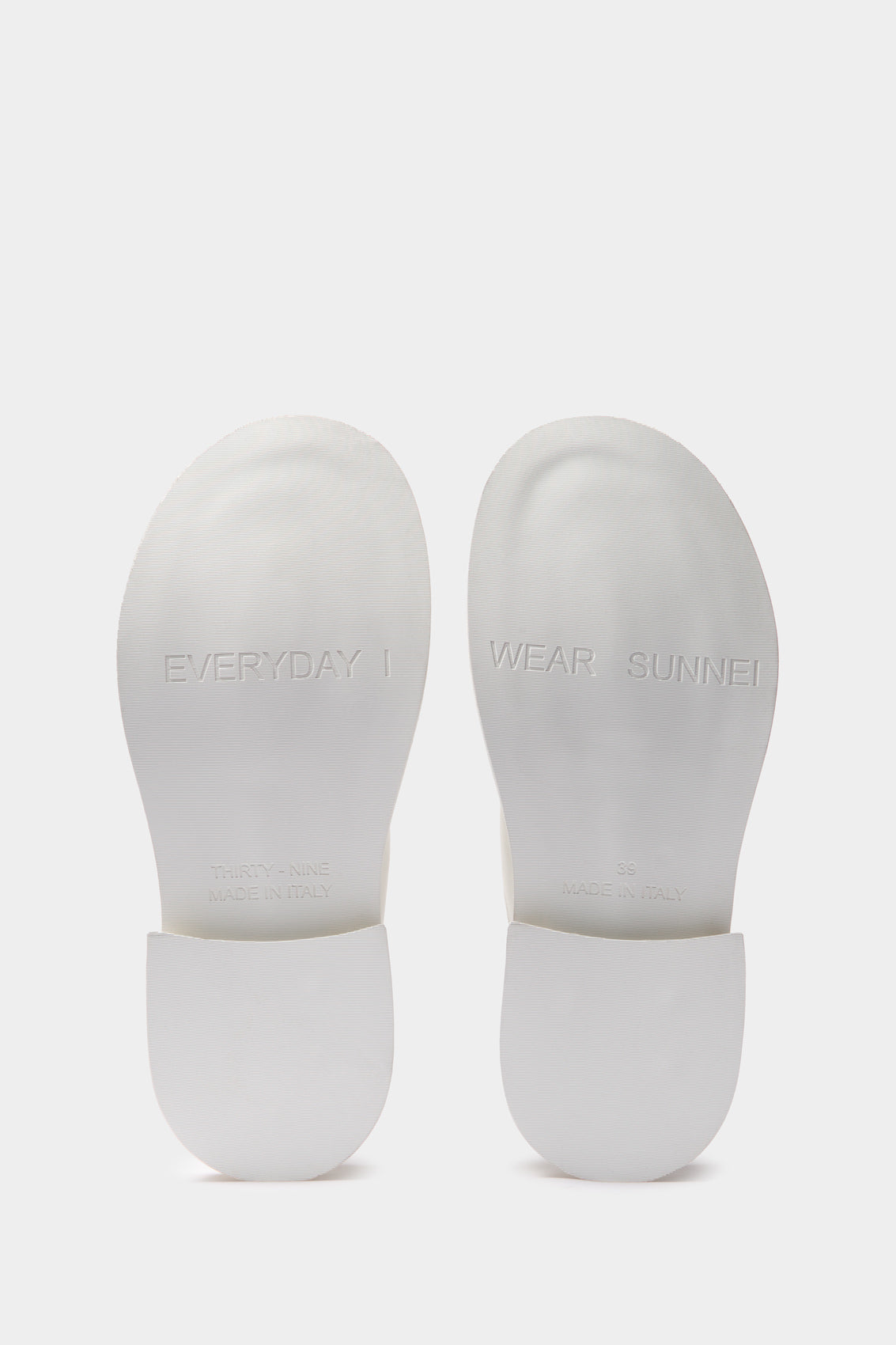 FORM MARG SABOT SHOES / off white