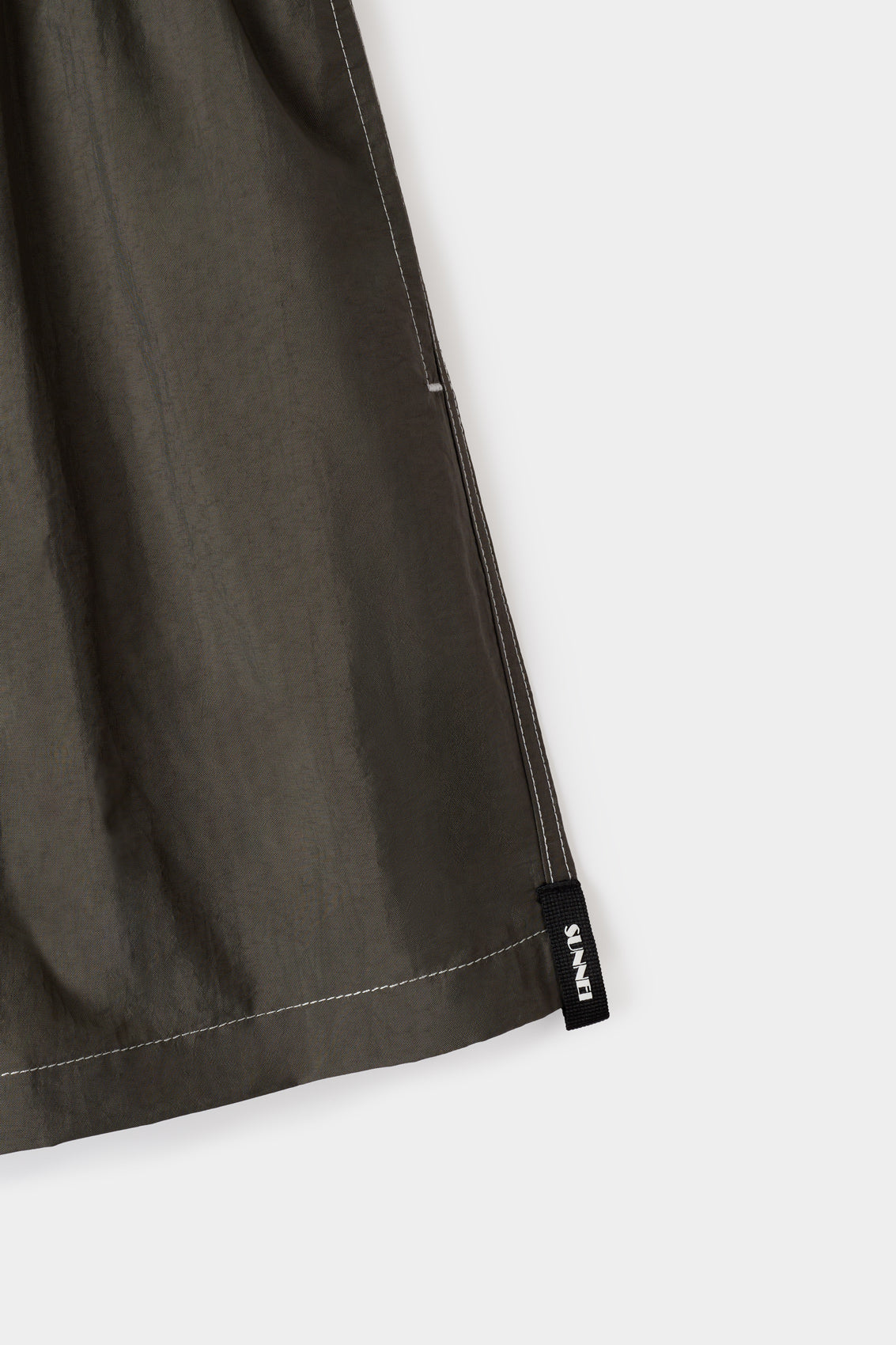 SWIM SHORTS / black & military grey