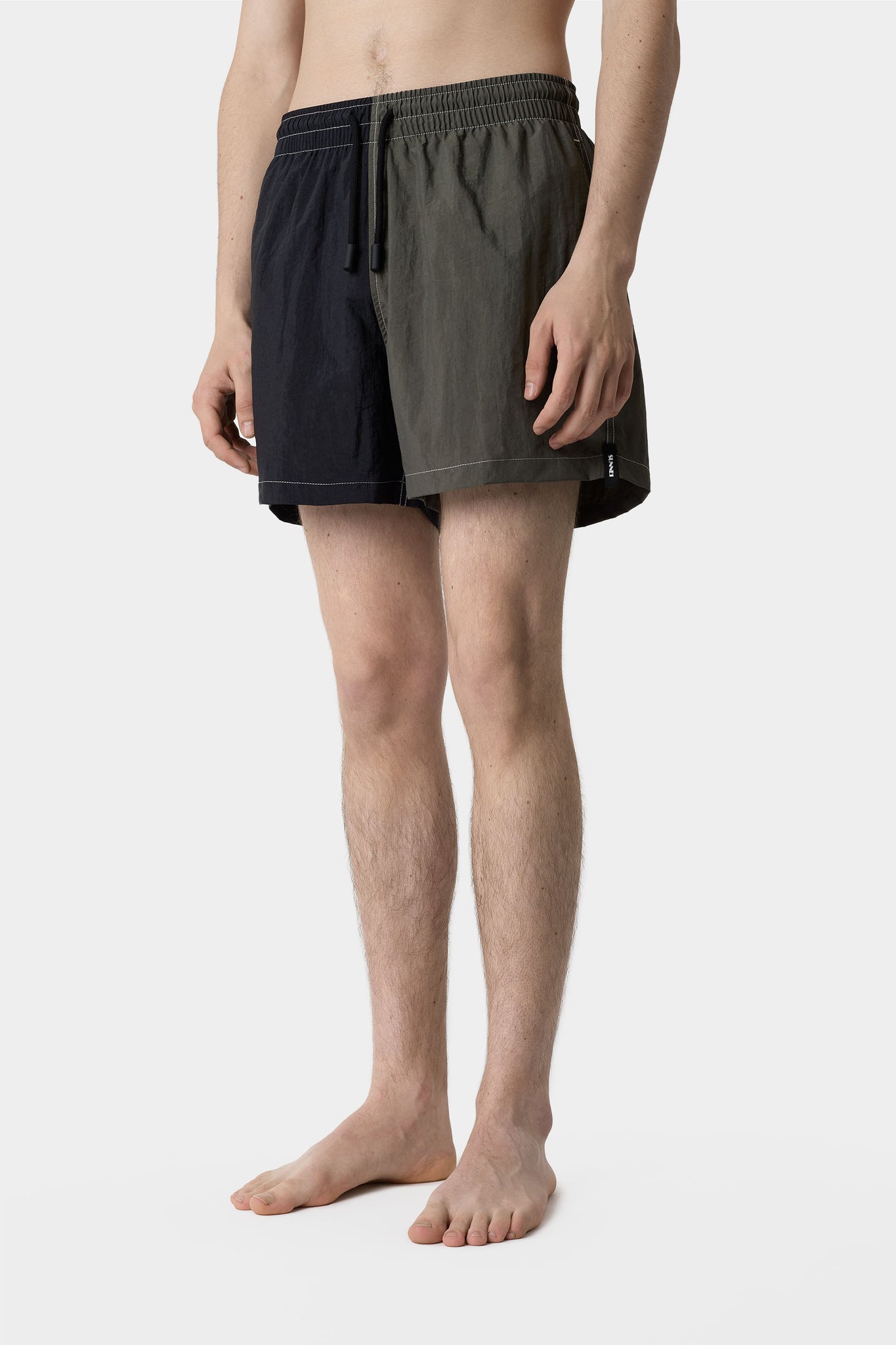 SWIM SHORTS / black & military grey