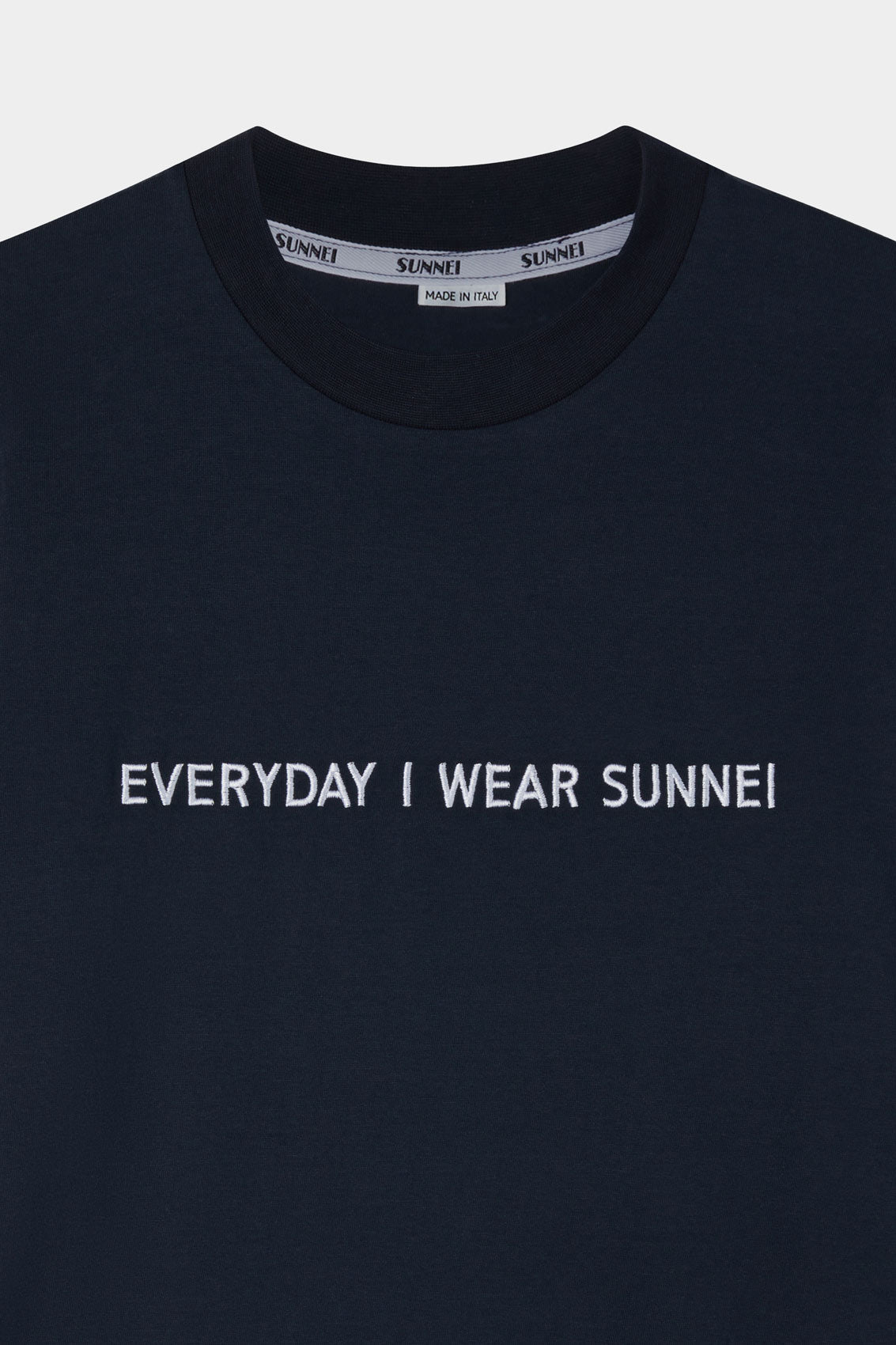 BLUE T-SHIRT WITH EVERYDAY I WEAR SUNNEI EMBROIDERY