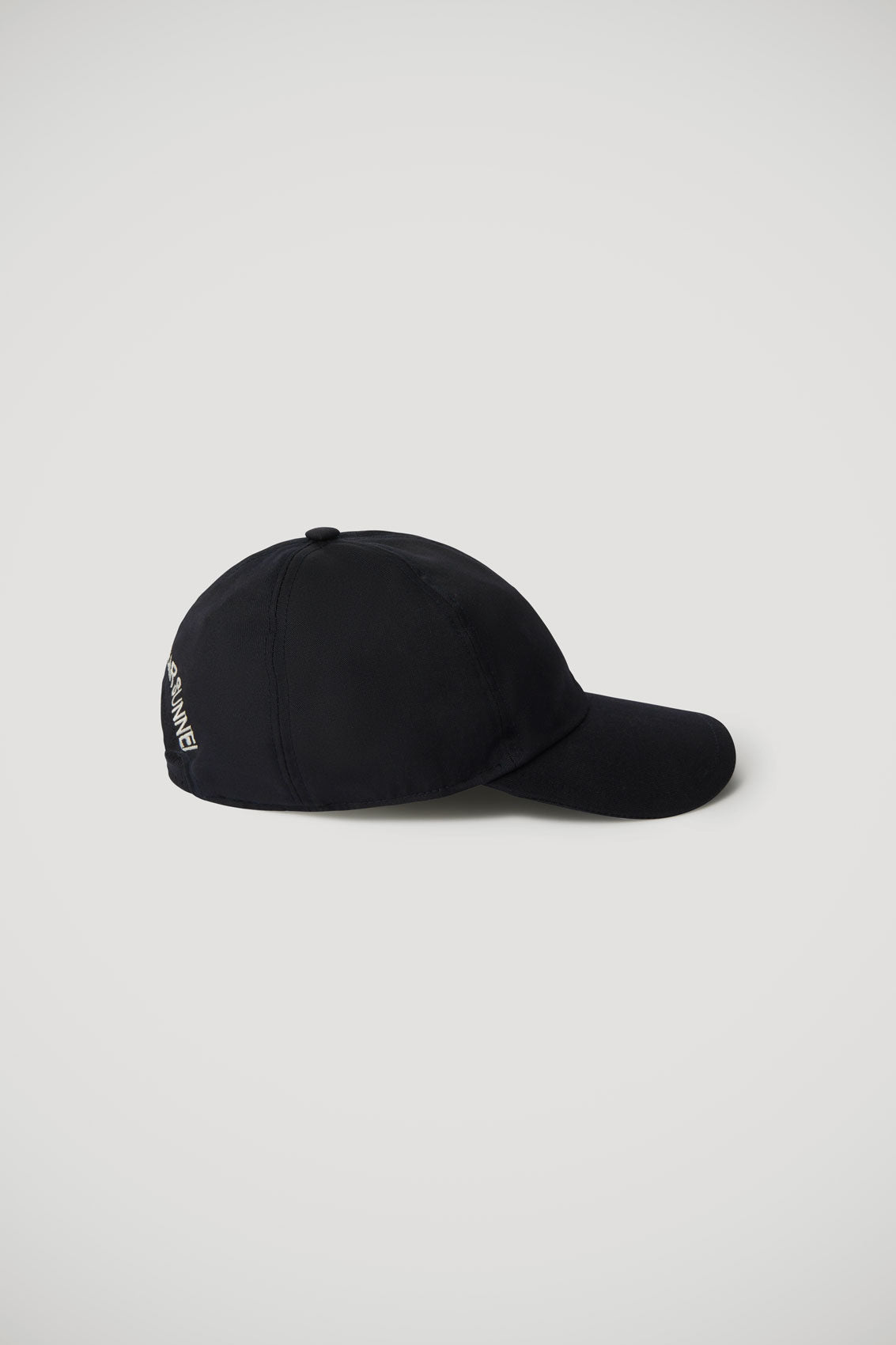 BLUE BASEBALL CAP WITH EMBROIDERY