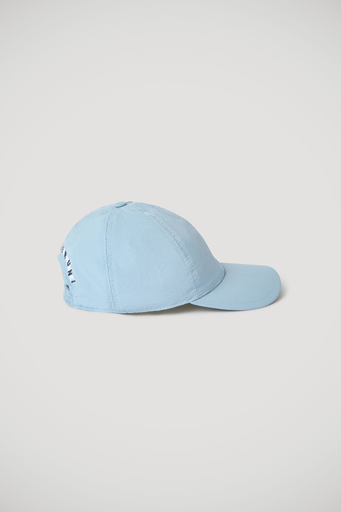 LIGHT BLUE BASEBALL CAP WITH EMBROIDERY