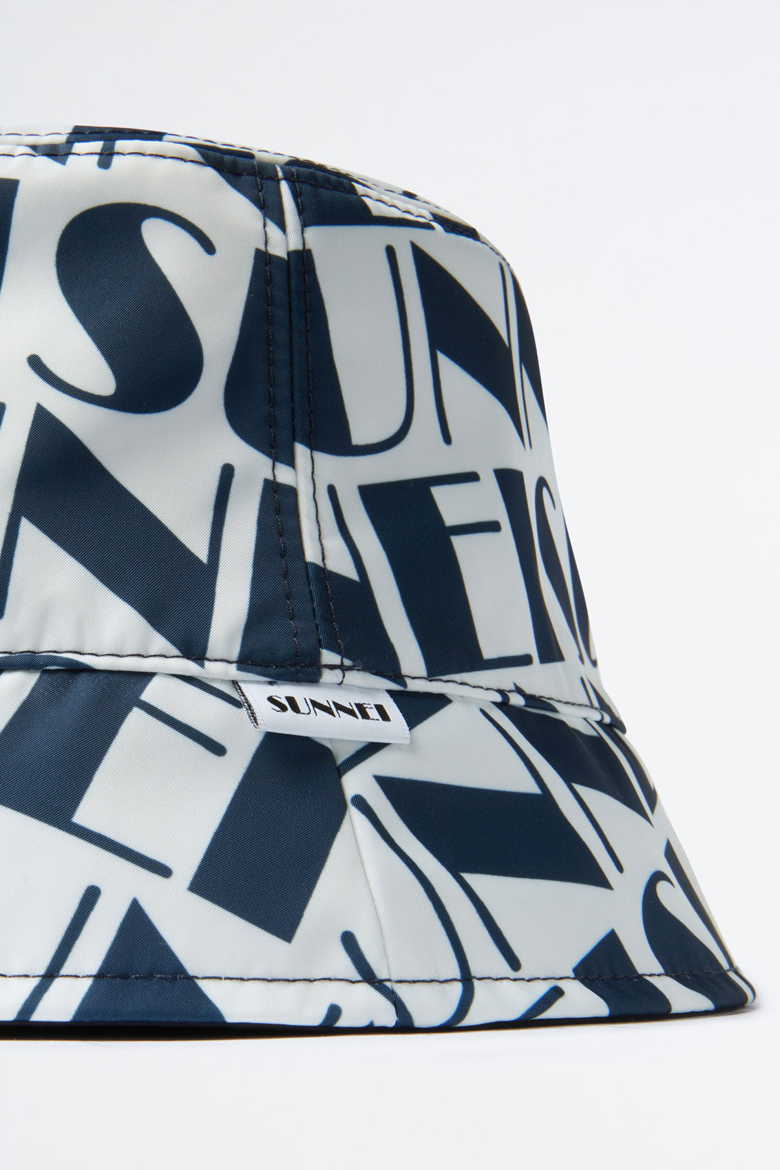 REVERSIBLE NAVY & WHITE LOGO BUCKET HAT